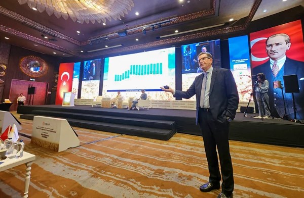 Global grain markets enter transitional phase as risks build for 2027